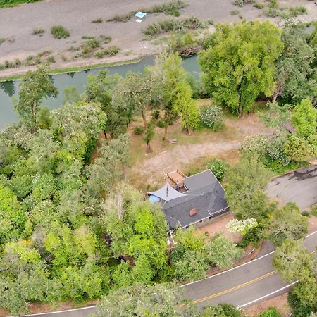 Rivers Breeze Relaxing Riverside Cabin With Private Suite Kayaks Healdsburg Exterior photo
